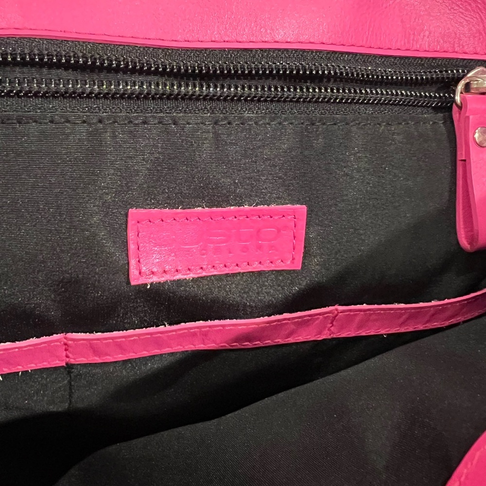 Genuin Custo Barcelona Bag
Excellent Condition. - Picture 2 of 6